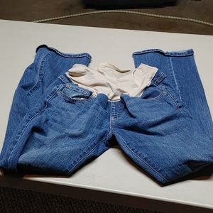 Old Navy maternity jeans size 6